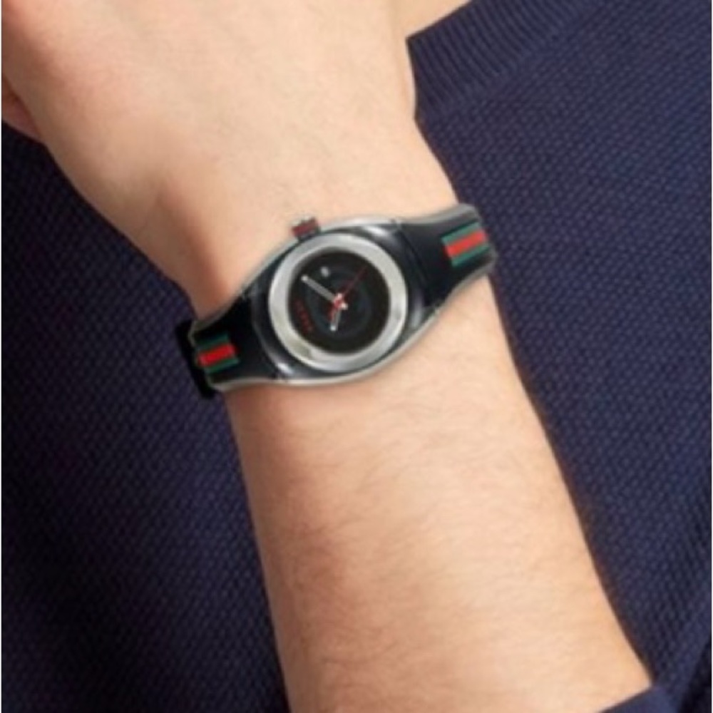 GUCCI 
Stainless Steel Rubber 36mm Sync Web Quartz Watch Black - BRAND NEW 2025